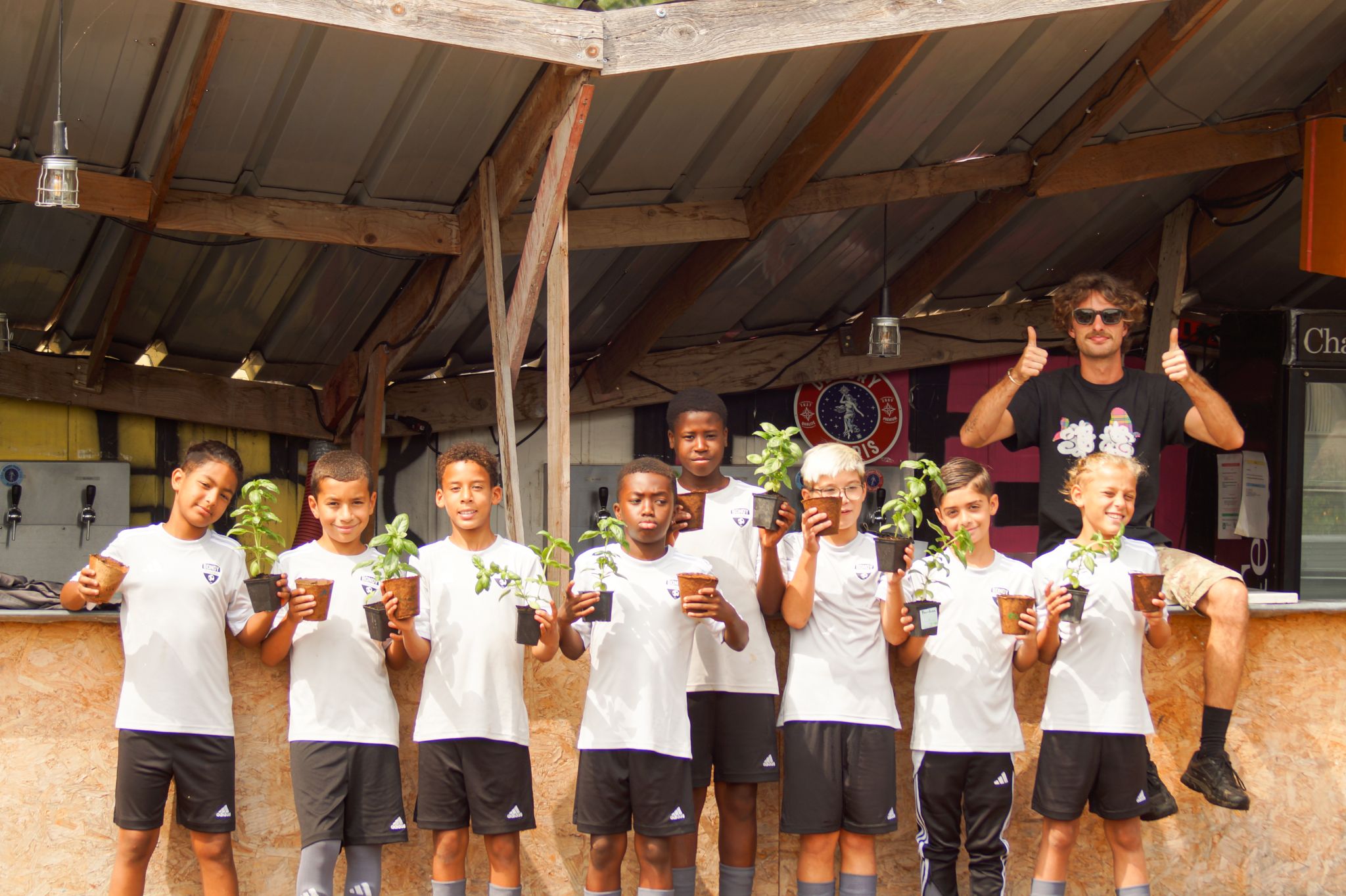 Les jeunes de Bondy Academie en immersion à la Prairie du Canal, ferme urbaine tenue par La Sauge