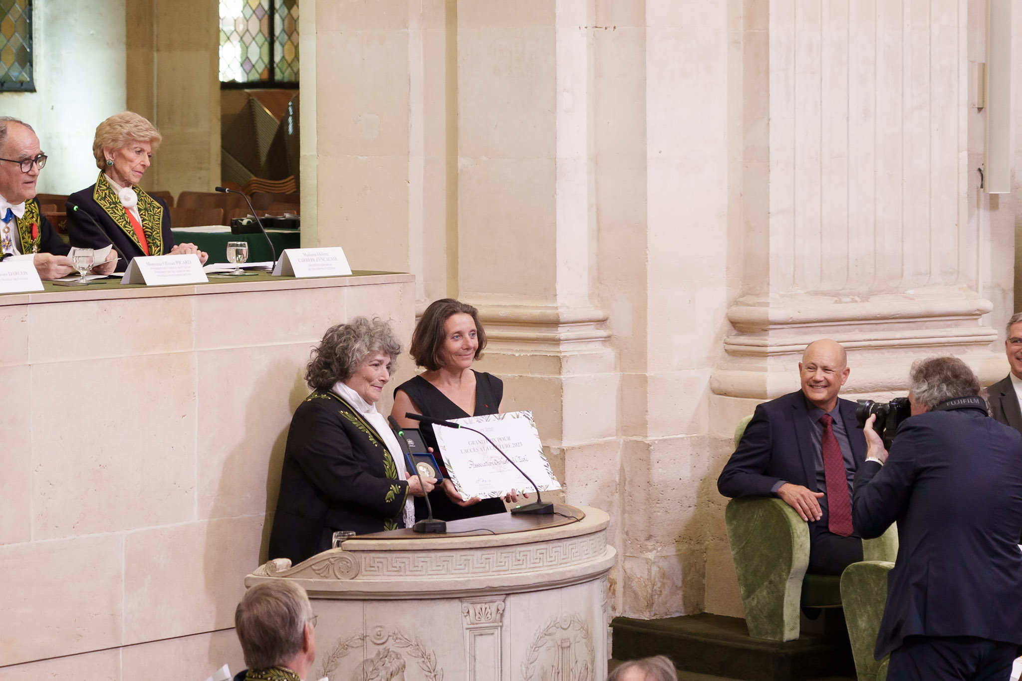 Remise du Grand Prix pour l'accès à la culture par l'académicienne Coline Serreau