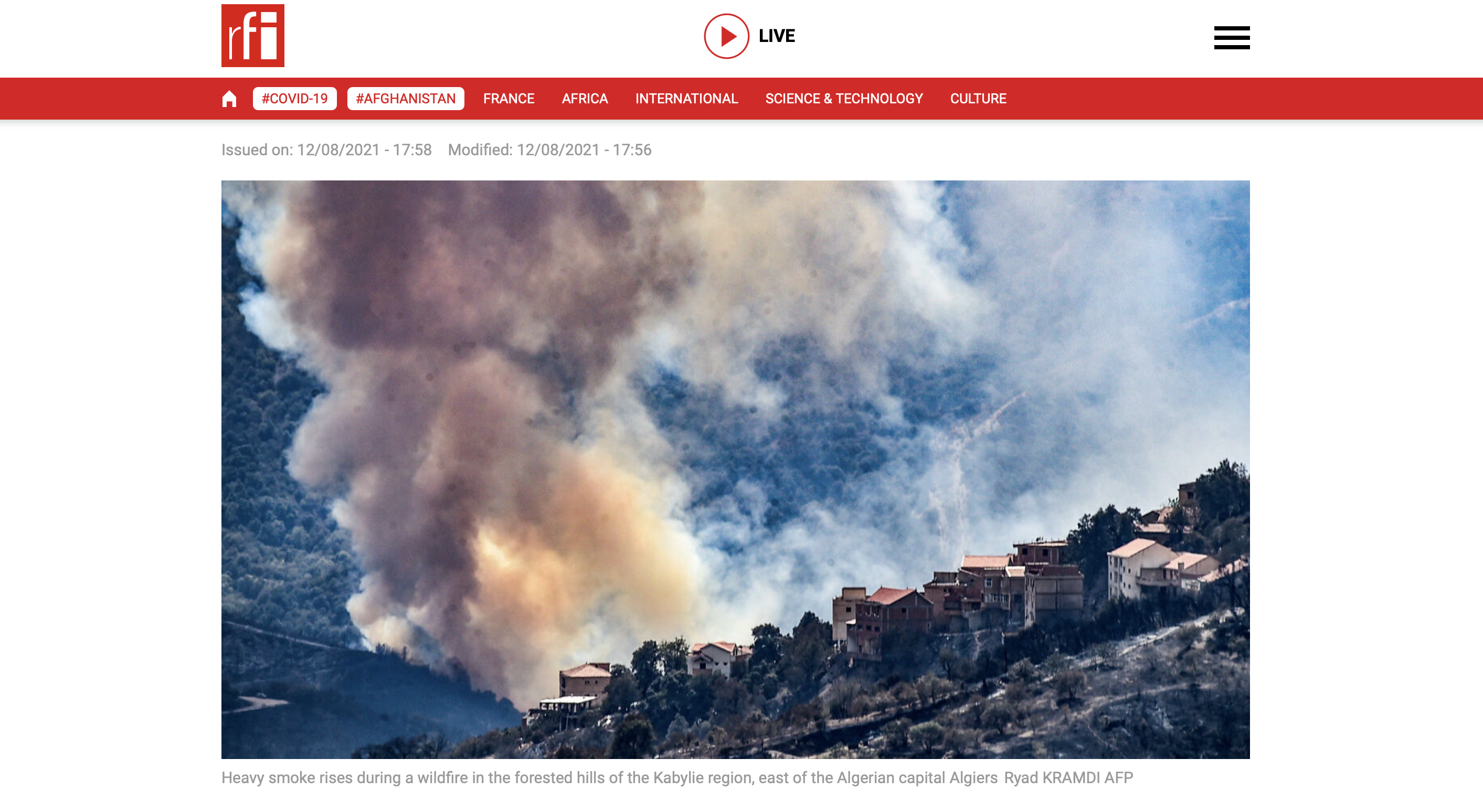 Capture d'écran : article RFI, Algeria combats wildfires, observes day of mourning