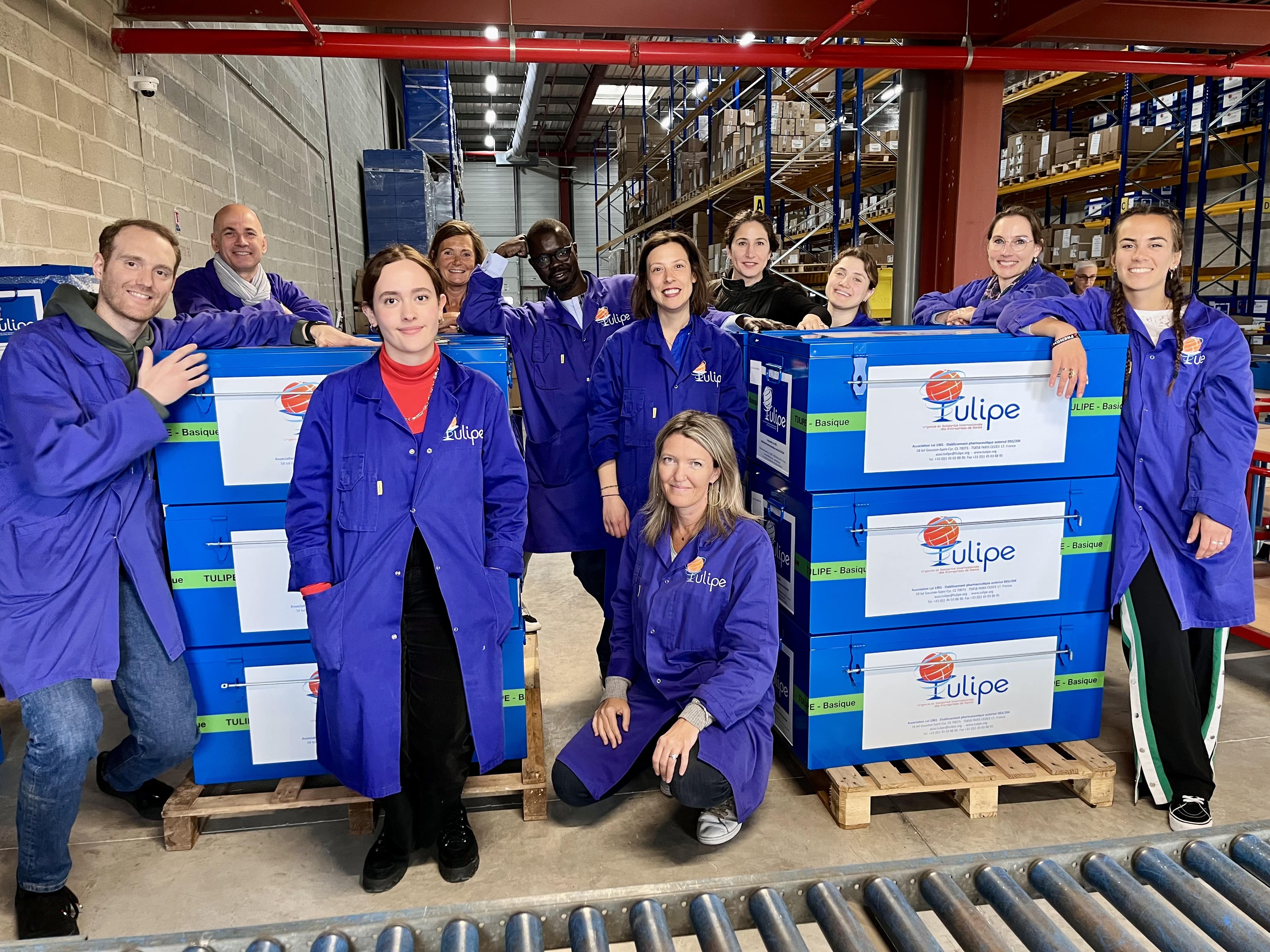 Journée de bénévolat avec l'association Tulipe, préparation de kits de médicaments