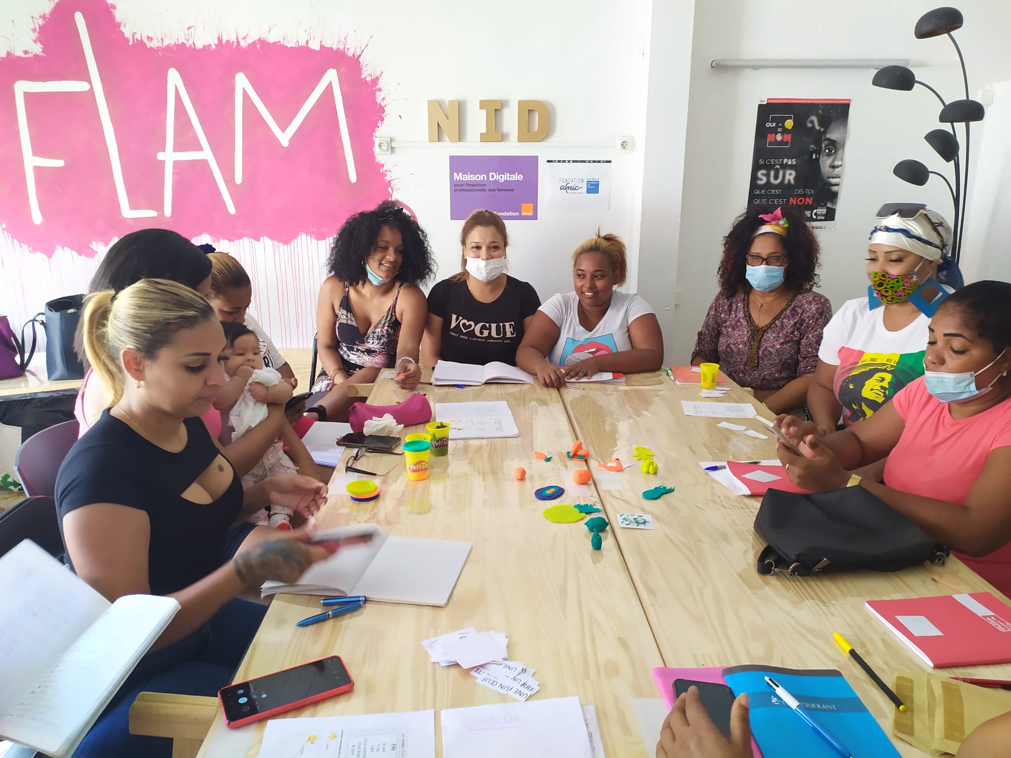 Les femmes bénéficiaires du Mouvement du Nid lors d'un atelier