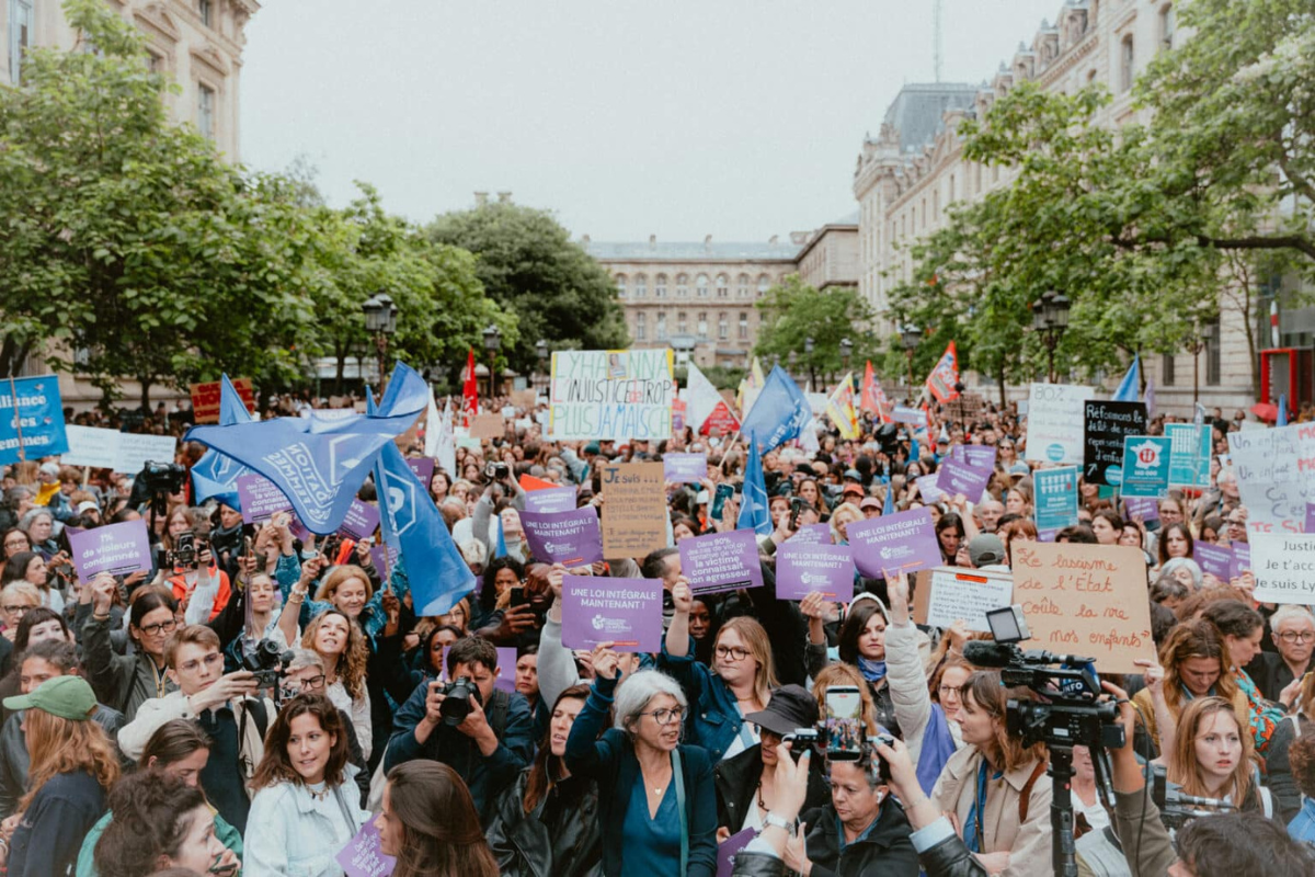 rassemblement place Louis-Lepine