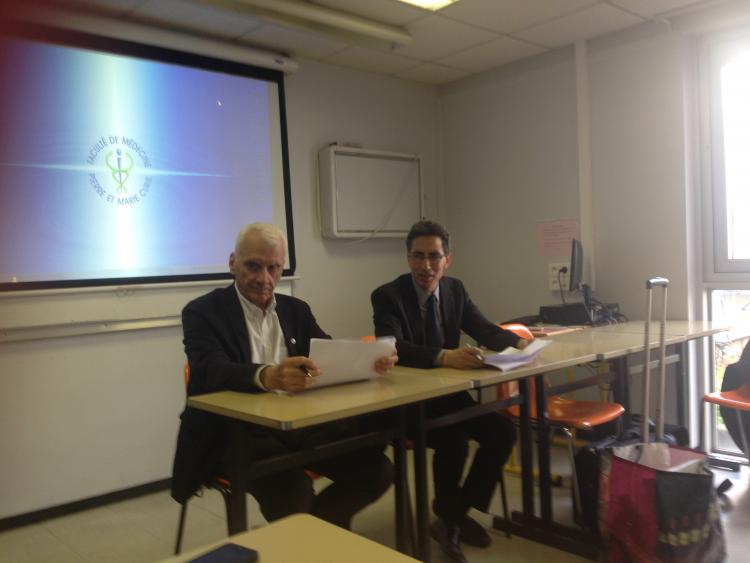 Le Pr Pierre Bey (à Gauche) et le Pr Mhamed Harif, lors d'une réunion du GFAOP