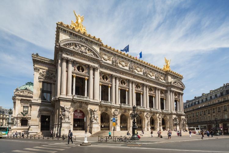 L'Opéra Garnier s'invite dans les Ehpad, Crédit photo: iStock