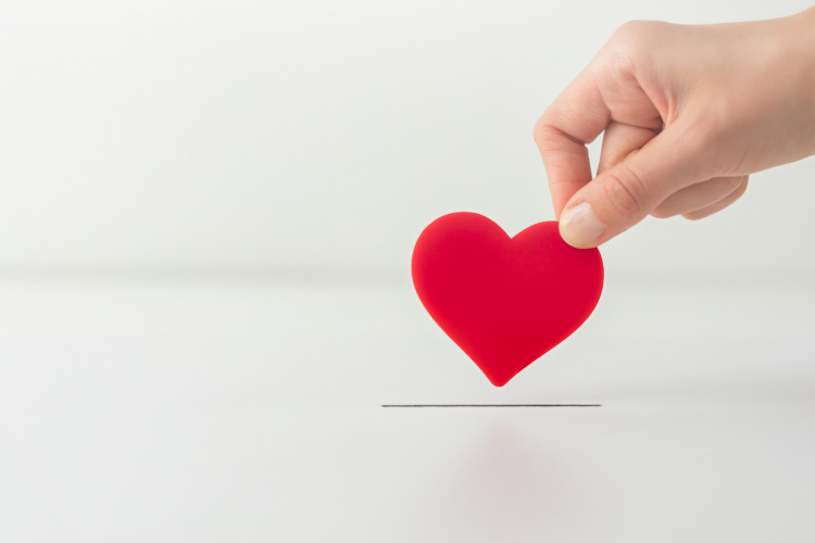 Comment faire durer l'esprit Giving Tuesday ? Crédit photo iStock