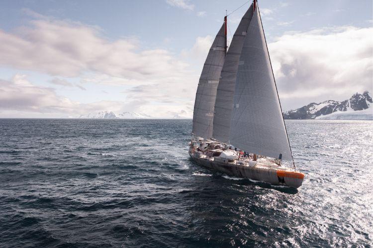 Comprendre l’océan pour sensibiliser aux risques climatiques. Crédit photo : Marin Le Roux - polaRYSE - Fondation Tara Océan