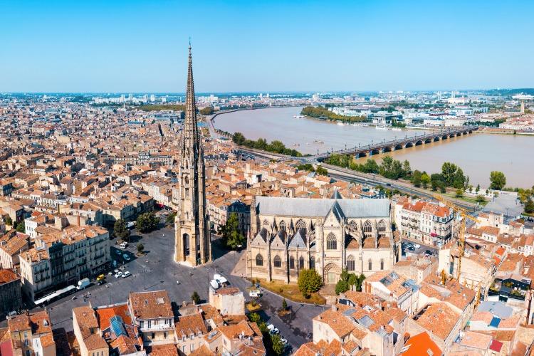 Bordeaux, la ville dont les habitants adoptent un mode de vie le plus écoresponsable. Crédit photo : saiko3p.