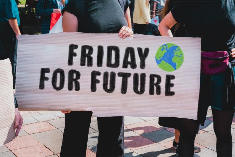 Plusieurs activistes font partie du mouvement Friday for Future. Crédits : iStock. 