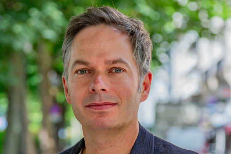 Benoît Jossier a auparavant exercé plusieurs années dans le secteur de la santé et du médico-social. Crédit : CCAH / Place pour tous.