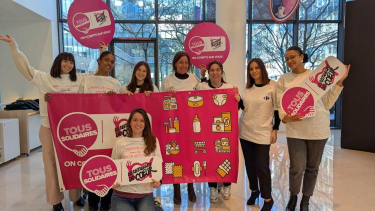 Collaborateurs Carrefour engagés en tant que bénévoles pour la Collecte Nationale