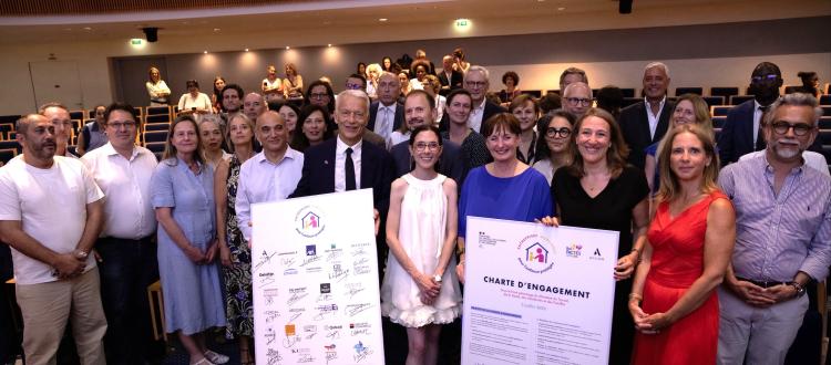 Le groupe Société Générale s'engage pour la protection de l'enfance