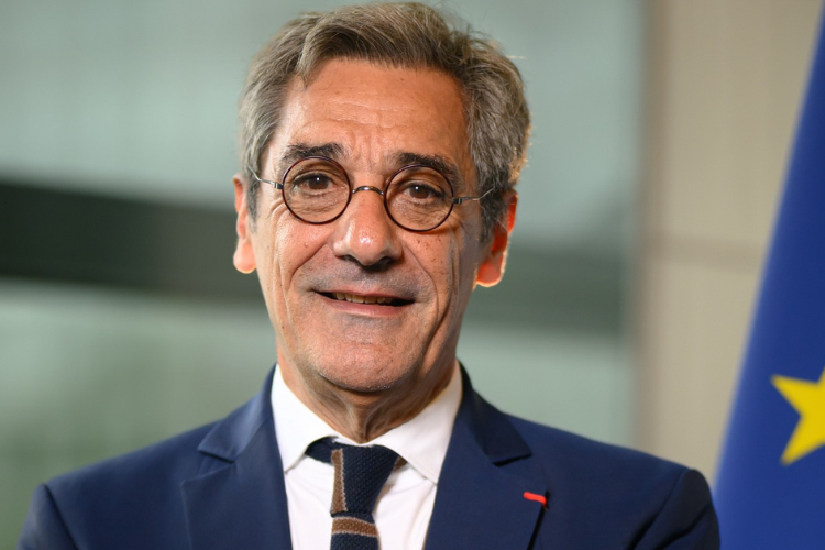 La publication du décret précisant les missions du ministre devrait intervenir sous peu. Crédit : Sircom / GezelinGree.