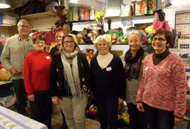 L'association « Bébés Câlins » lance son programme « Les mamies du cœur »