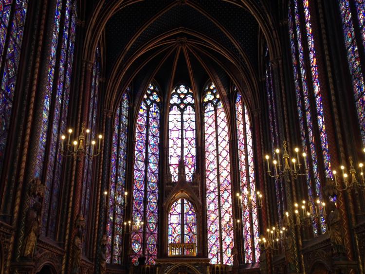 Le mécénat des Fondations Velux illumine la Sainte-Chapelle