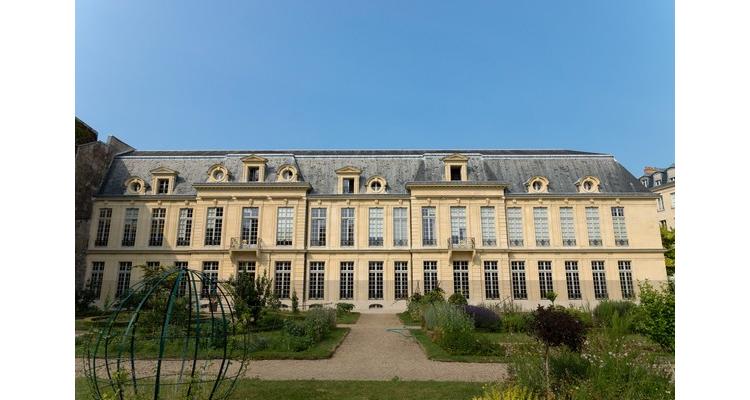 Mécénat et finances publiques : Je t’aime moi non plus...