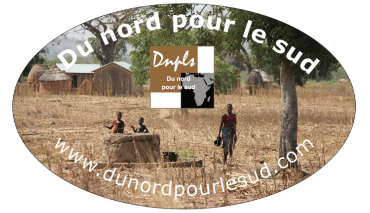 Quelques articles de com sont arrivés chez DNPLS