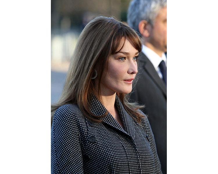 Bruni, Joey Starr, Dutronc, Soprano... tous chantent contre Ebola