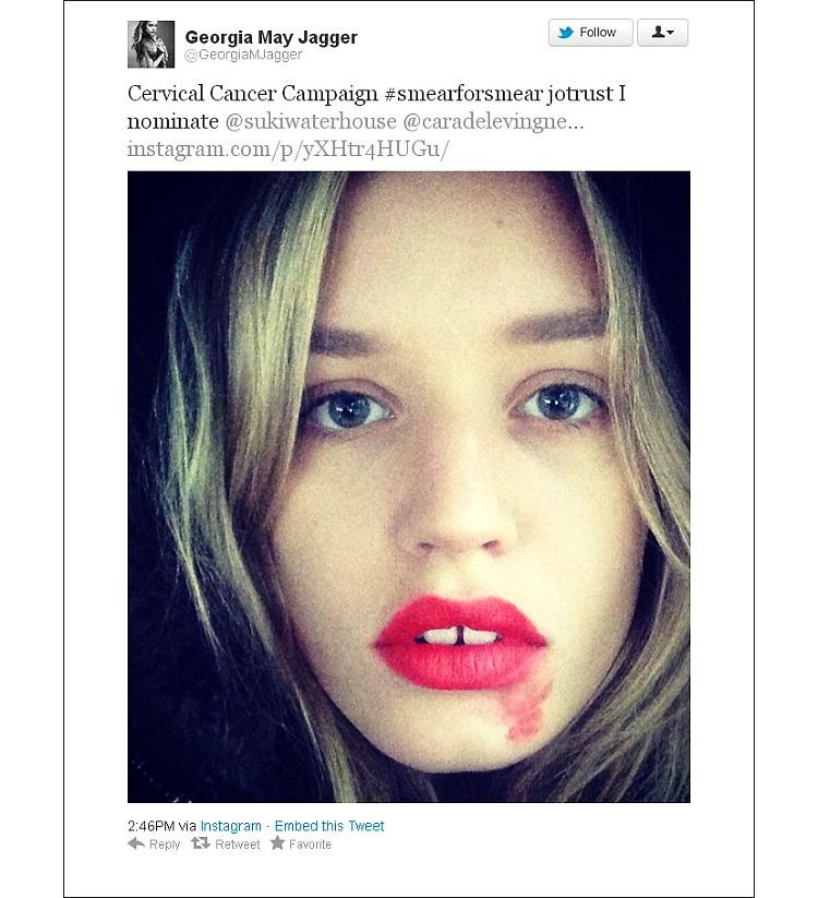 #smearforsmear : le selfie rouge à lèvres contre le cancer du col de l'utérus!