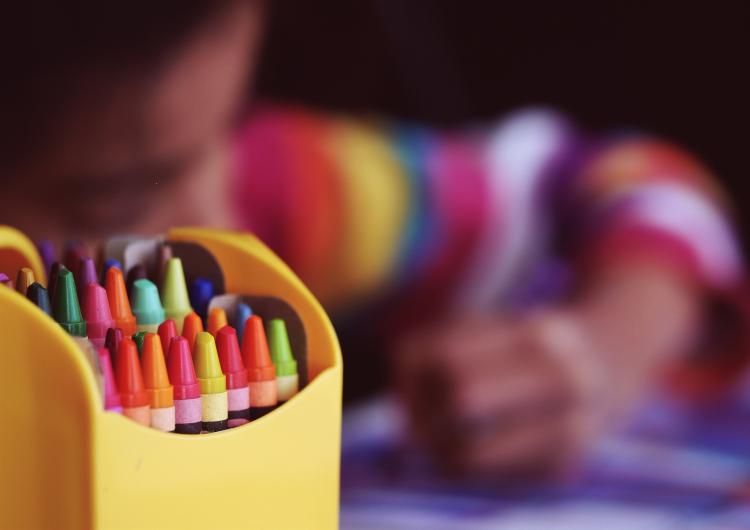 Cultura et la Croix-Rouge remplissent les cartables des enfants défavorisés