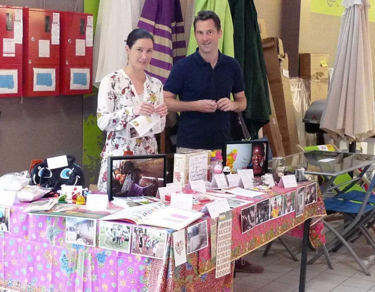 Succès de la vente caritative au profit de "Les Ecoliers de Kampala"!