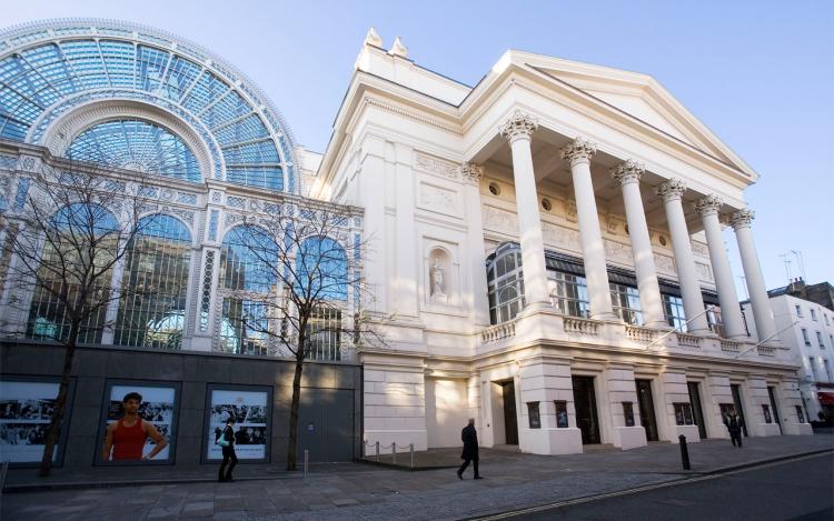 Polémique autour du mécénat de la Royal Opera House par BP