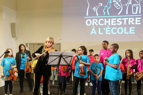 Marina Chiche et l'orchestre à l'école de Montereau-Fault-Yonne