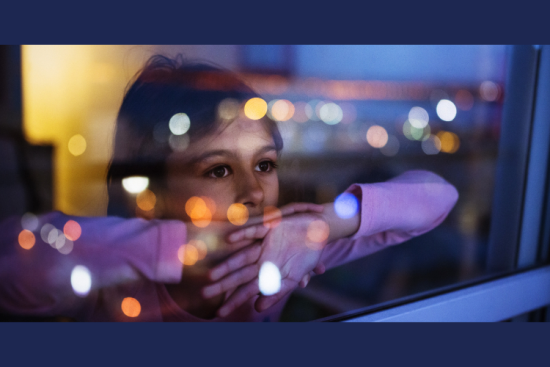 Le Fonds AXA pour le Progrès humain s’engage contre les violences faites aux enfants. Crédit : AXA