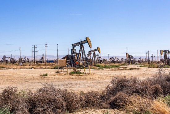 Certains des projets comptabilisés par les ONG devraient émettre plus d'une gigatonne de CO2 sur leur durée de vie. Crédit : iStock / Strekoza2. 