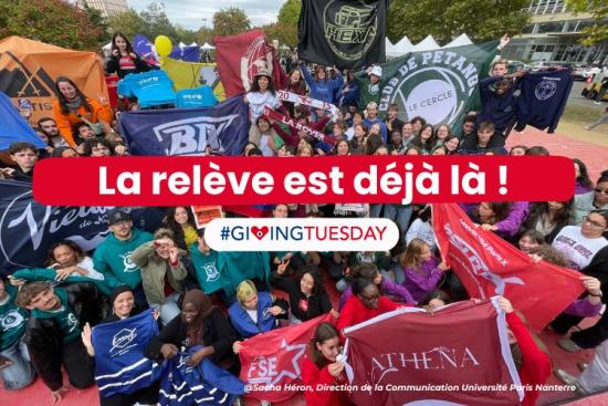 Trois jeunes engagés pour Giving Tuesday NextGen 2025 à la Fondation Université Paris Nanterre. Photo de Sacha Héron, Direction de la Communication Université Paris Nanterre