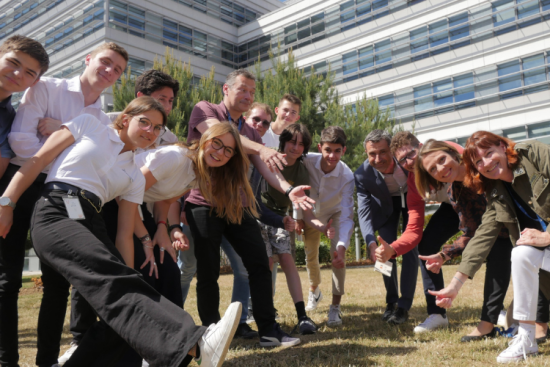 Apprentis Chercheurs – L’Arbre des Connaissances, France. Crédit photo : François Vergezac pour La Fondation Dassault Systèmes
