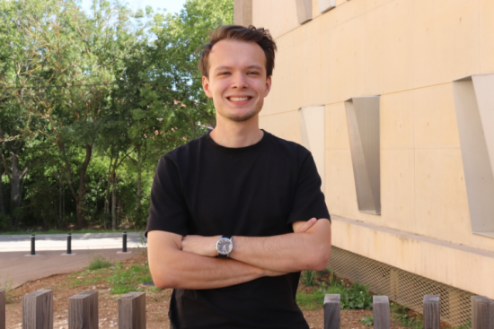 Arnault Violet est doctorant en sciences de gestion au sein du laboratoire Cergam à Aix-Marseille Université. Crédit : DR. 