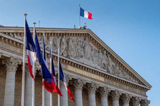 La loi est au tout début du parcours législatif, puisqu'elle vient seulement d'être déposée à l'Assemblée nationale. Crédit : iStock.