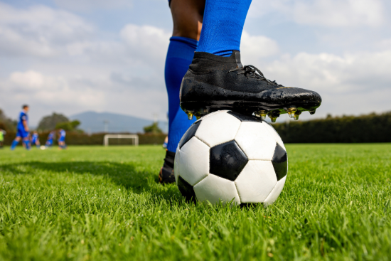 Carenews revient sur l'action de cinq associations et fondations créées par des participants au Mondial 2026. Crédit : iStock