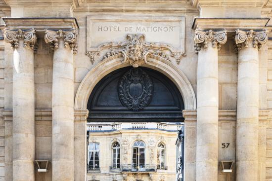Le gouvernement prévoit une réduction du déficit public, au moyen d'une diminution des dépenses publiques dont les employeurs de l'ESS craignent de faire les frais. Crédit : iStock.