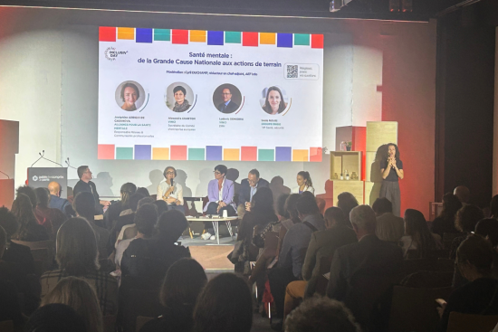 Dans le cadre d'Inclusiv'Day, une table ronde sur la santé mentale réunissait Joséphine Arrighi de Casanova (Alliance pour la santé mentale), Sonia Nouri (Engie), Alexandra Charton et Ludovic Demierre (Vinci). Crédit : Carenews.