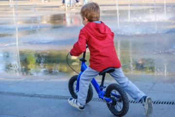 Protection juridique des mineurs : comment renforcer l’accompagnement des orphelins d’un ou des deux parents ? Crédit photo : BravissimoS