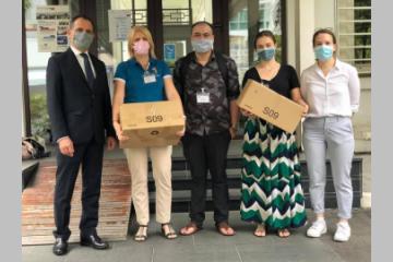 Distribution de masques au Consulat Général de France d'Hô Chi Minh Ville (Vietnam)