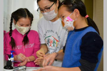 Au Vietnam et en Mongolie le COVID-19 plonge dans la précarité les enfants les plus vulnérables