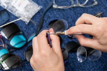 La startup Zac reconditionne des montures de lunettes usagées. Crédit photo : Zac