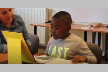 Développer des livres tactiles pour les enfants déficients visuels