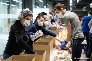 Mécénat Servier signe un nouveau partenariat avec l’association Les Restos du Cœur