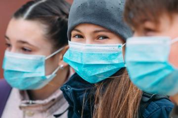 Répit des jeunes aidants – apprendre à « se construire avec plus de légèreté ». Crédit photo : iStock.