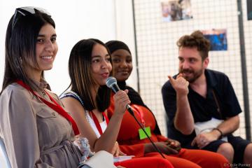 LE BAL : aiguiser le regard critique des jeunes face aux images. Crédit photo : Le BAL.