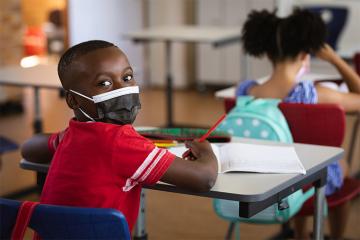 Journée internationale de l’éducation : une date qui compte pour Mécénat Servier