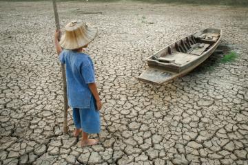 4 chiffres pour comprendre les effets du changement climatique. Crédit photo : piyaset.