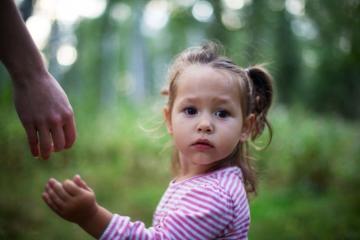 La Fondation Mustela lance son appel à projets 2022. Crédit photo : iStock.