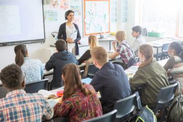 Mixité sociale à l’école : les premières annonces du ministre de l’Éducation Pap Ndiaye