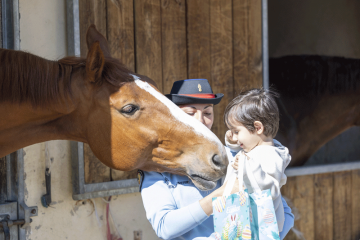 Pour Pâques, la Garde Nationale organisait une chasse aux oeufs pour les enfants atteints par un cancer