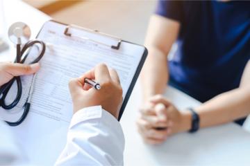 Médecins Solidaires, un moyen d'éviter le renoncement aux soins. Crédits : iStock. 