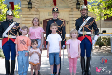 Un an de combat contre le cancer des enfants avec la Garde républicaine